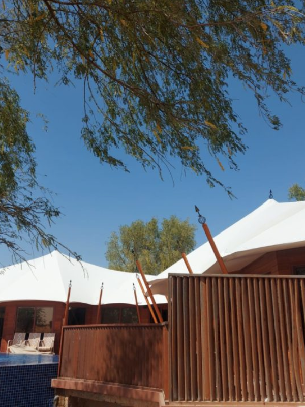 hotel-tents